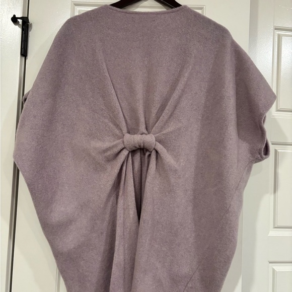 Sweater wrap - Picture 1 of 3